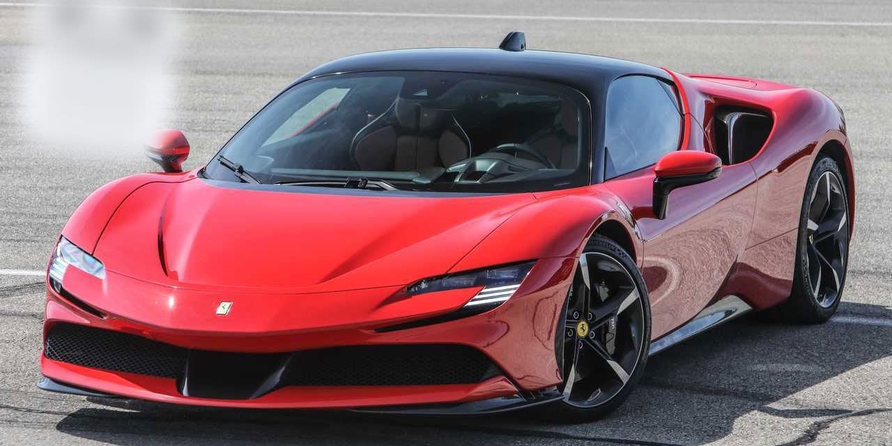 20 milyon liralık Ferrari'yi 38.2 gramlık aksesuar kurtardı