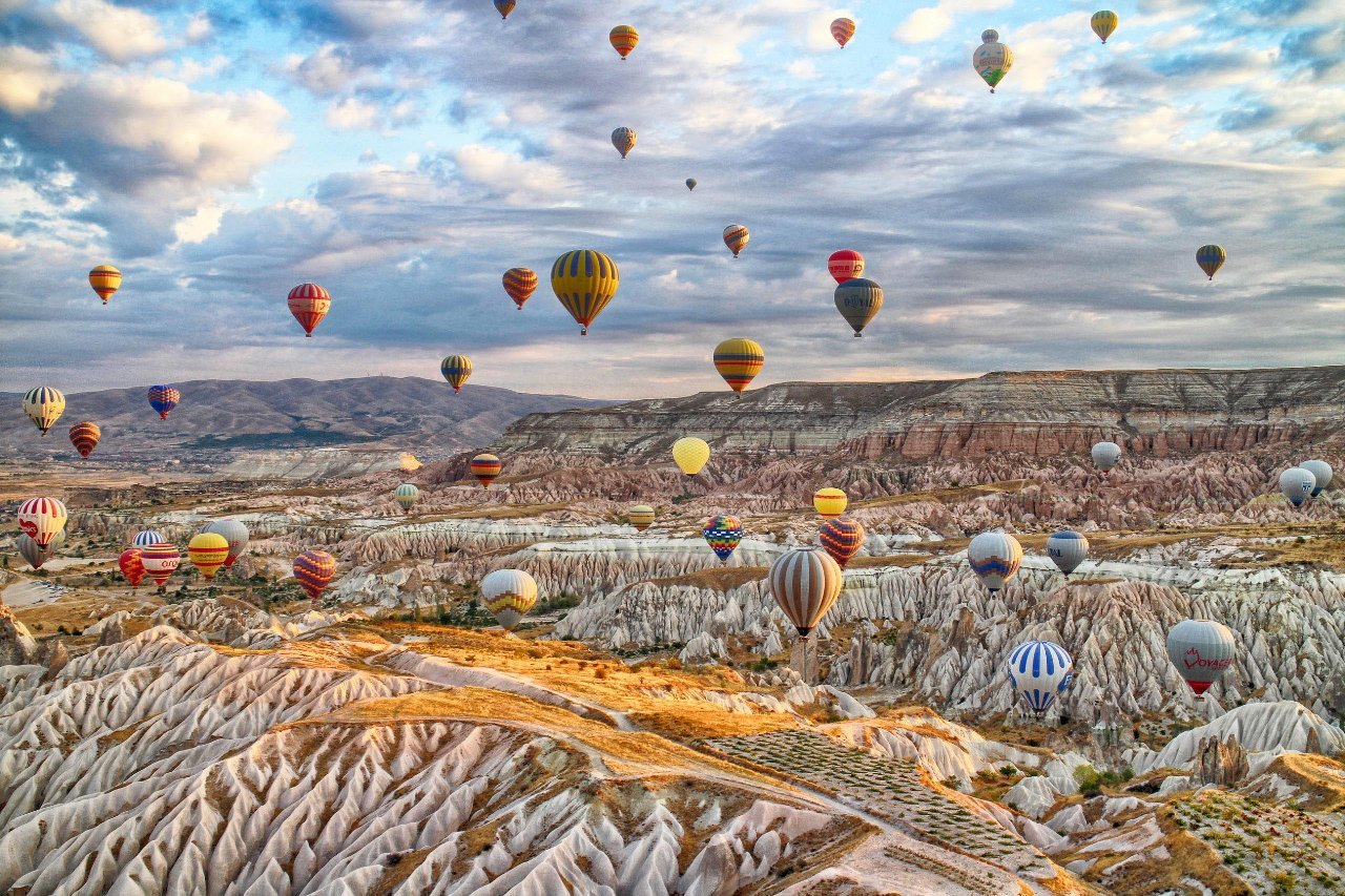 Türkiye sıcak hava balonu turizminde rekora koşuyor