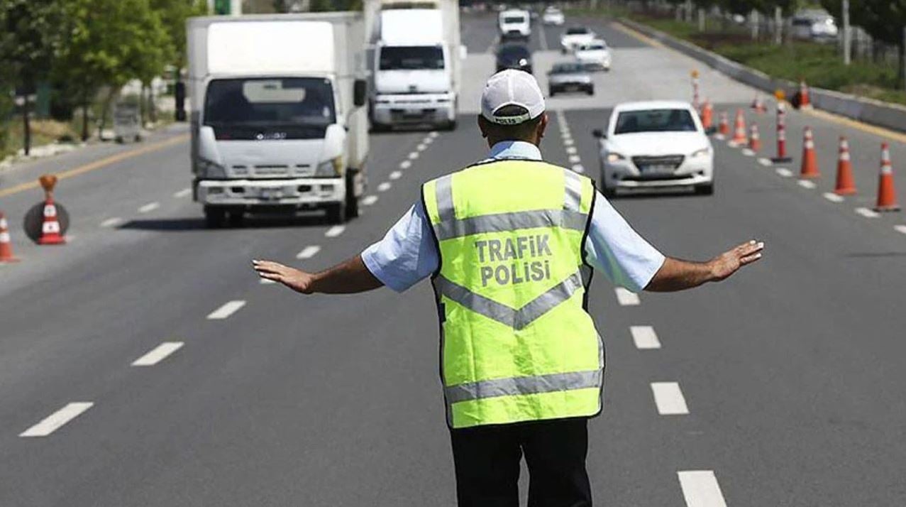 İstanbul'da yarın trafiğe kapatılacak yollar