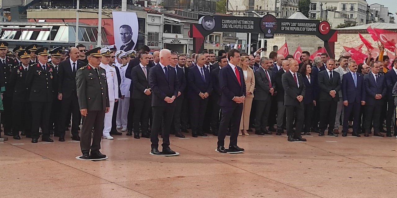 İstanbul’un kurtuluşu törenle kutlandı!  101 yıllık destan