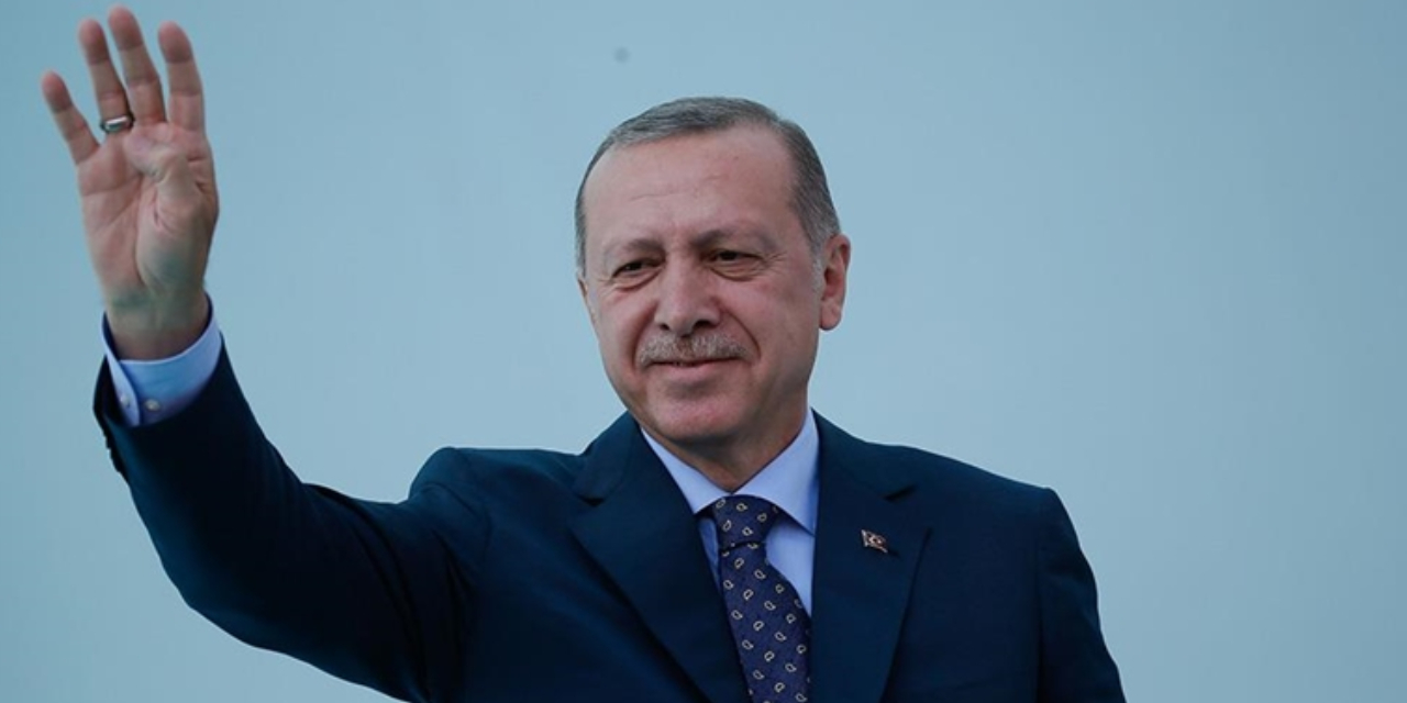 AKP'den "Erdoğan yeniden aday olacak mı" sorusuna yanıt: Her an her şey olabilir