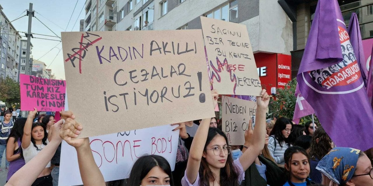 Eskişehir'de kadın cinayetleri protestosu: Adresimi gizli tut failimi değil