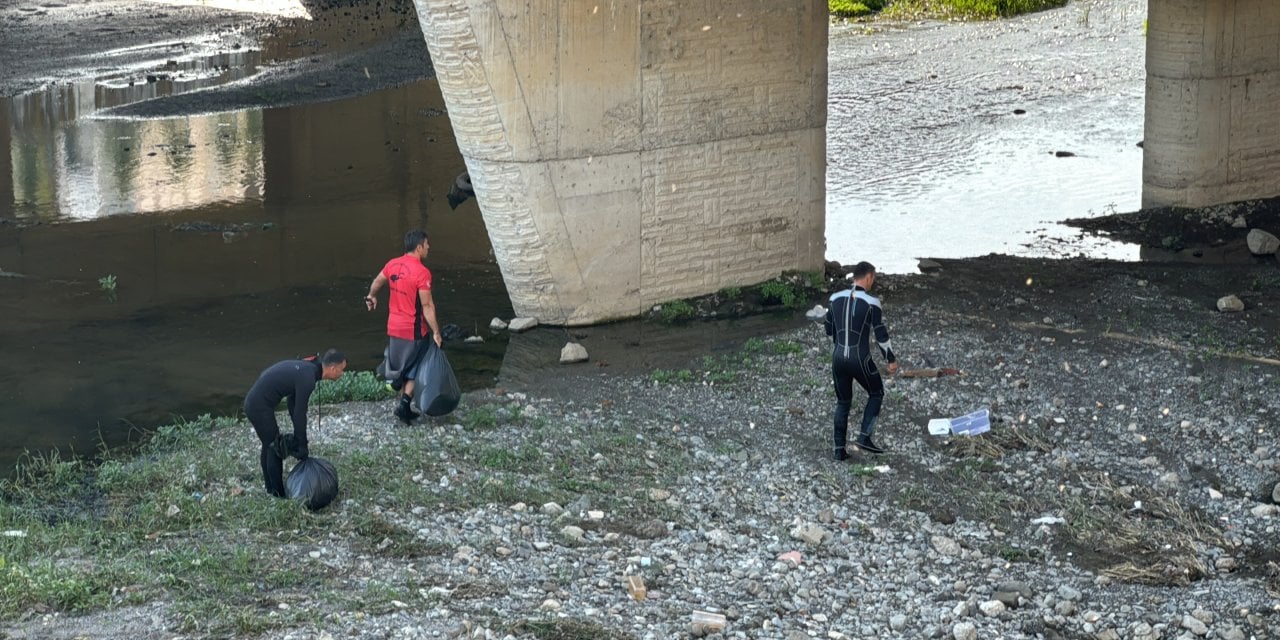 Ceset ihbarı için gidip temizlik yaptılar