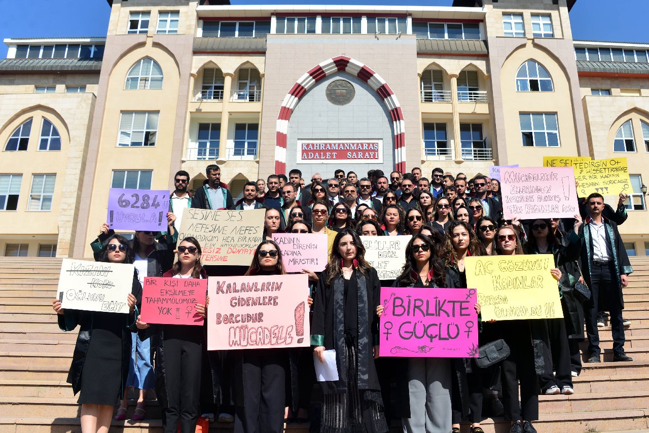 Eşini bıçaklayan koca tutuklandı, avukatlar saldırıyı kınadı