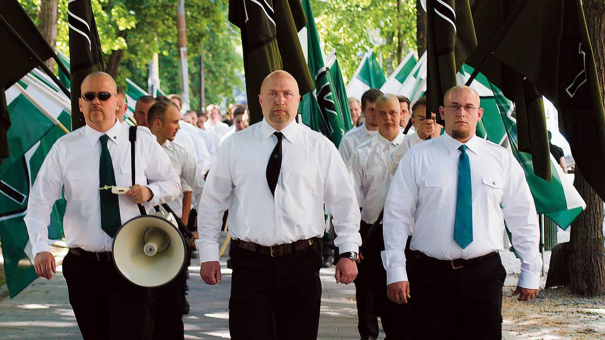Norveç'te Neo-Naziler homofobik yürüyüş düzenledi!