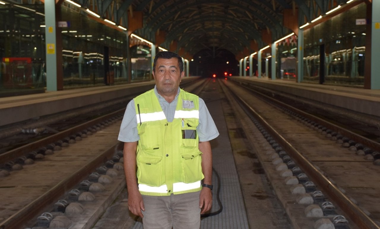 Sivaslı demiryolu çalışanının 2 fotoğrafı uluslararası yarışmada