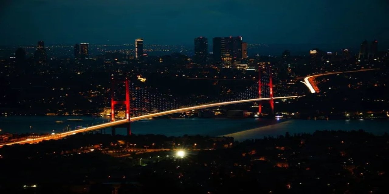 Gece yarısından itibaren İstanbul'un 22 ilçesinde 8 saati bulacak elektrik kesintisi