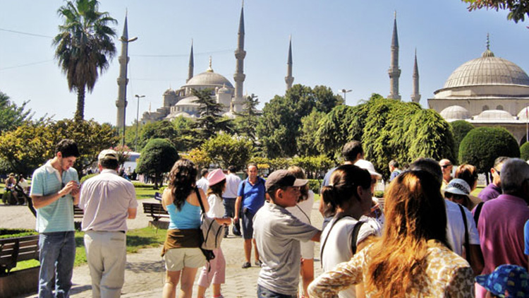 CHP İstanbul Milletvekili Didem Engin: İstanbul, turizmde zor günler geçiriyor