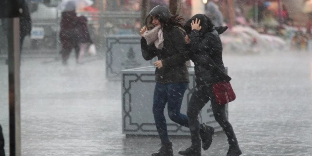 İstanbul titreyecek! Soğuk ve yağışlı hava geliyor. Yarına dikkat birçok kenti vuracak