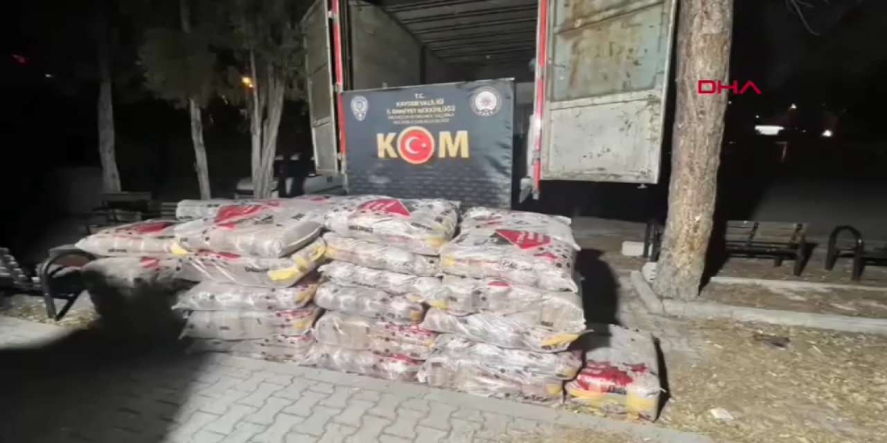 TIR'da 2 ton kaçak tütün ele geçirildi