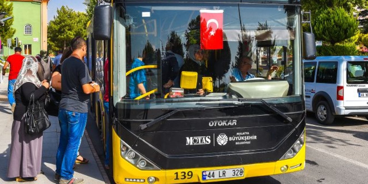 Depremin ardından Malatya'da öğrencilere ulaşım ücretsiz oldu