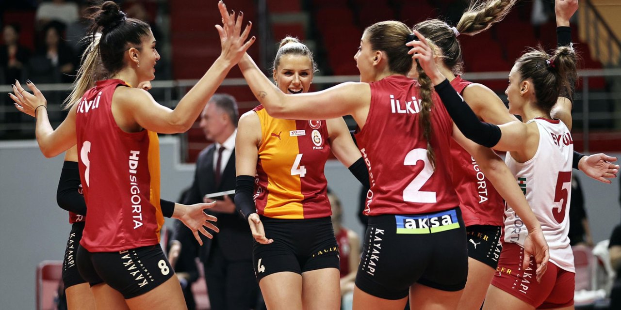 Galatasaray set vermeden kazandı. 3'te 3 yaptı