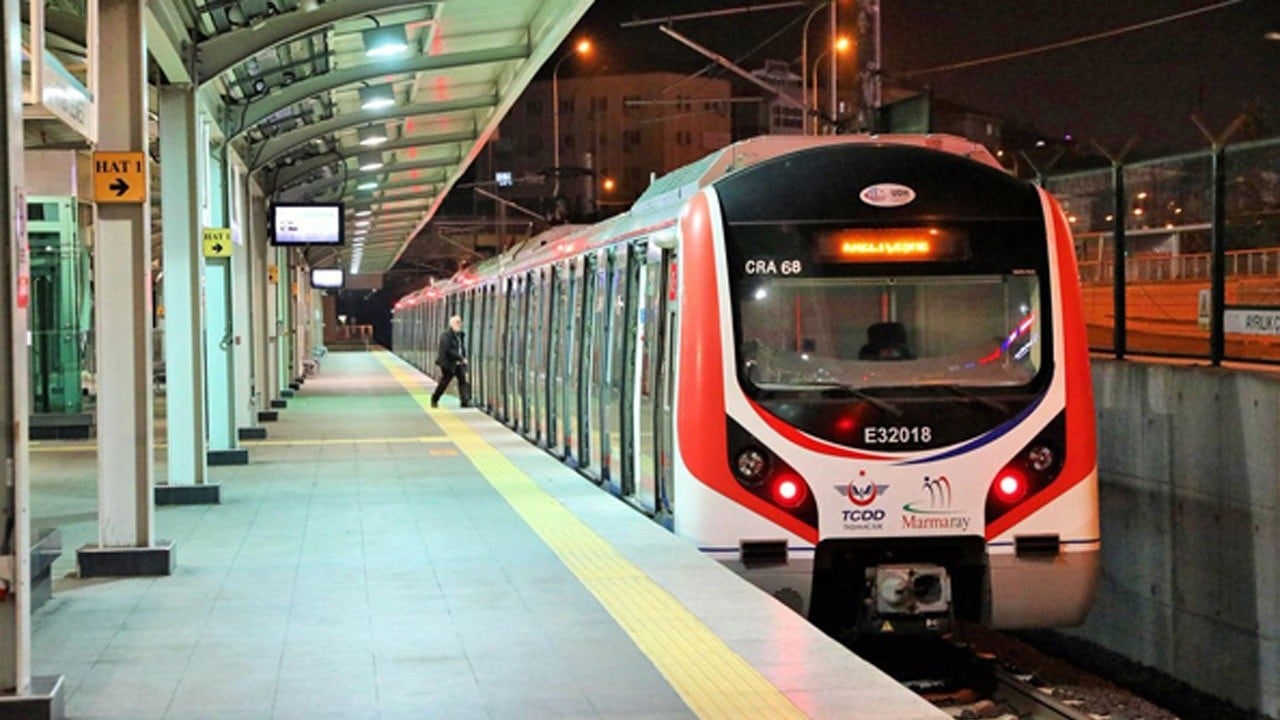 Marmaray'da yeni ulaşım kartı uygulaması