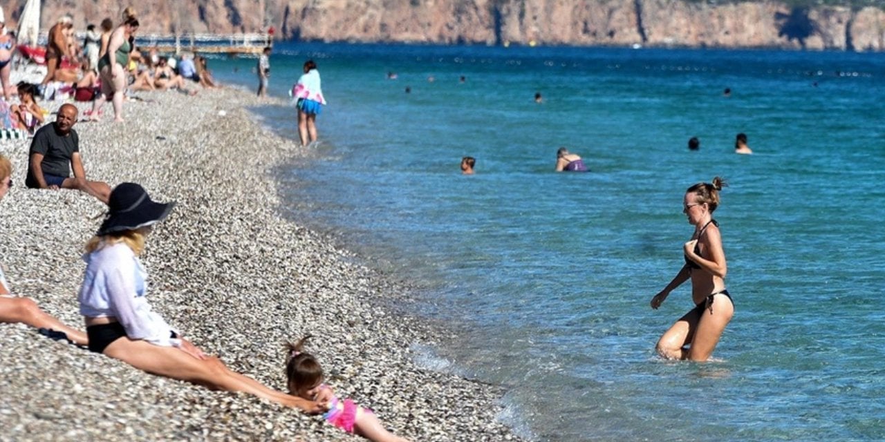 Kış günü deniz keyfi. Görüntüler Türkiye'den