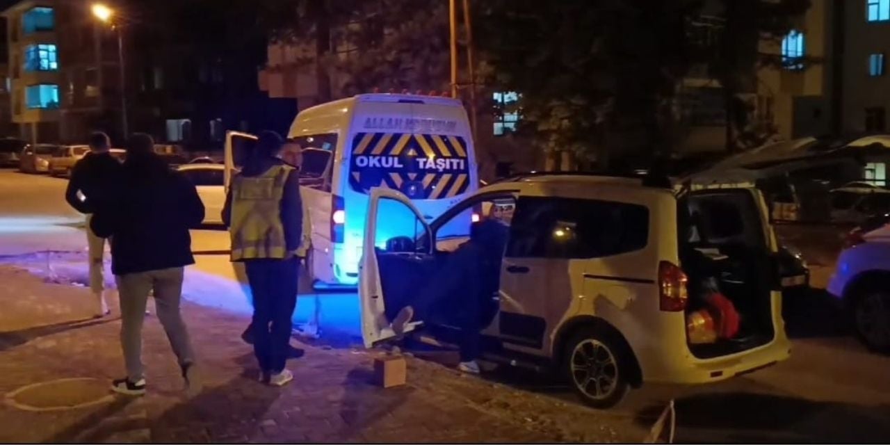 Polisin dur ihtarına uymayan sürücü araçtan inip kaçtı