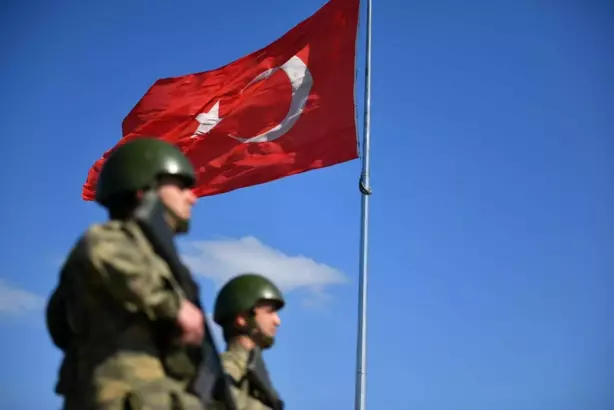 Teröre bir darbe de İstanbul'da: PKK/KCK - PYD/YPG'li 37 gözaltı