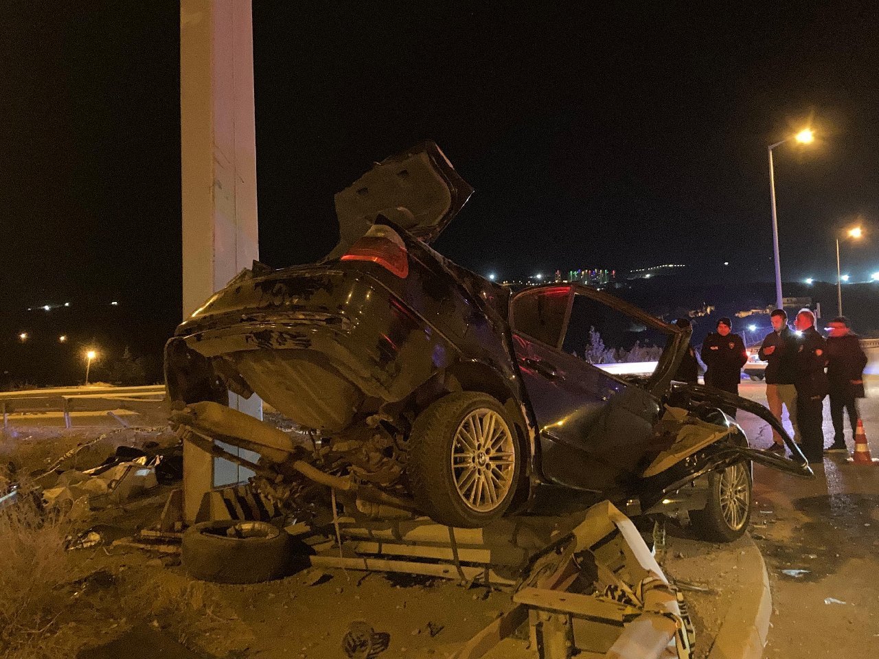 Ankara'da feci kaza: 4 kişi öldü 1 kişi yaralandı