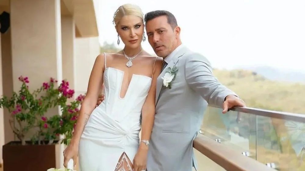 Mustafa Sandal ile Melis Sütşurup boşandı mı?