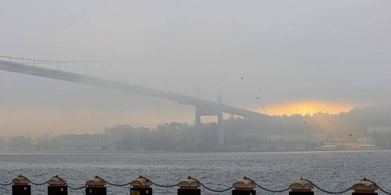 İstanbul Boğazı'nda gemi geçişleri çift yönlü askıya alındı