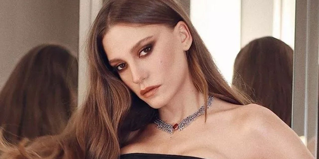 Serenay Sarıkaya'nın galadaki kıyafeti çok konuşuldu
