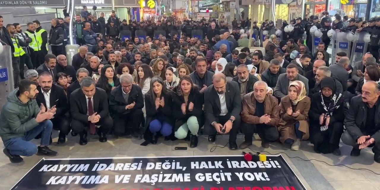 Van Esenyurt Belediye Başkanının tutuklanmasını protesto etti