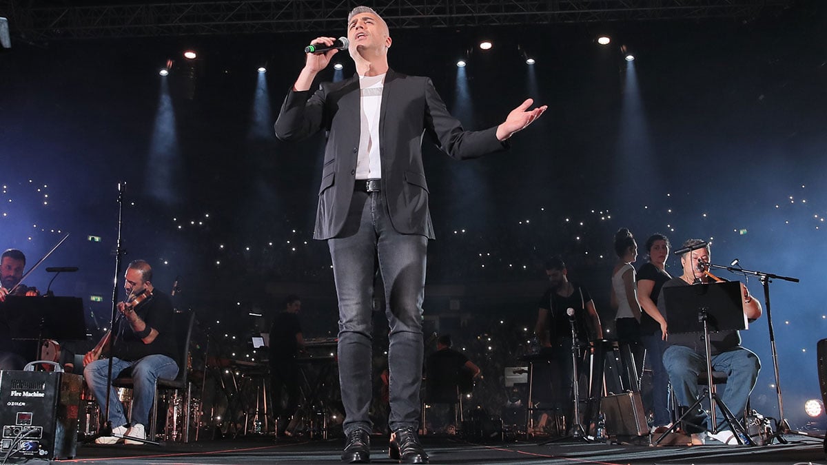 Özcan Deniz, İsrail'de konser verdi