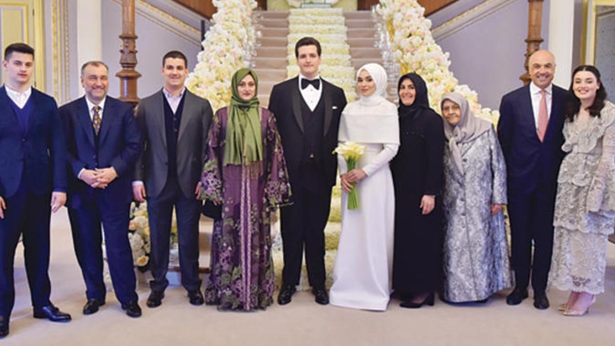 Nihal Olçok "Haram olsun" demişti... O düğün Dubai'de yapıldı