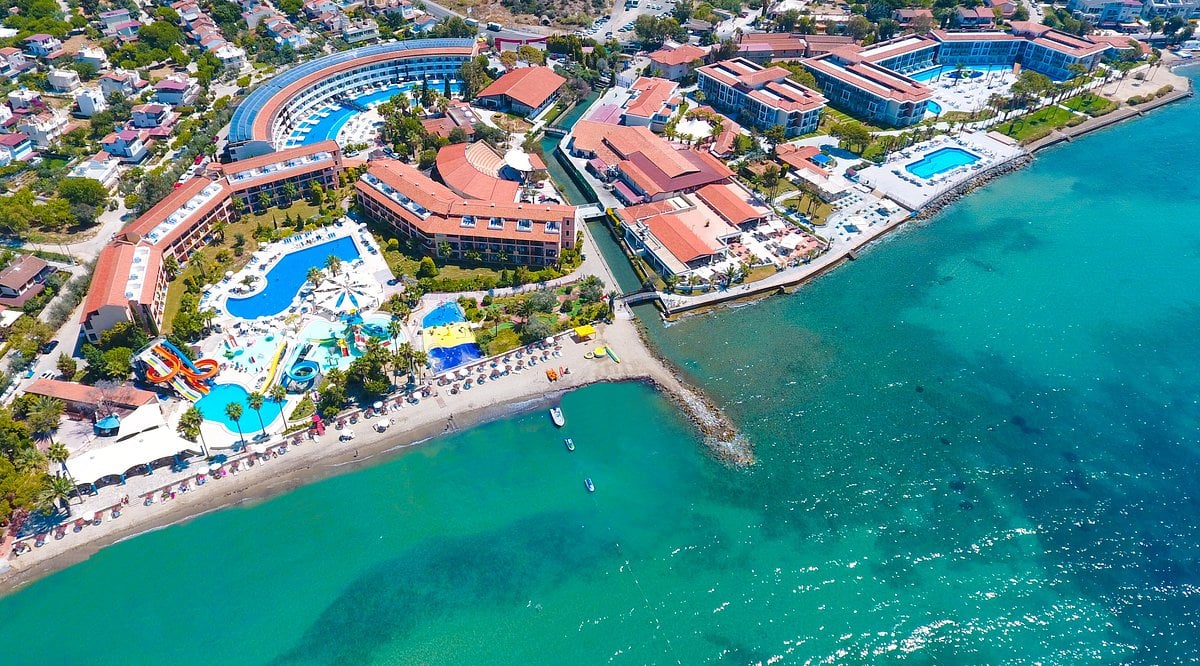 Kuşadası'ndaki dev otel iflas etti. Binlerce kişiyi tatil vaadiyle dolandırmışlardı