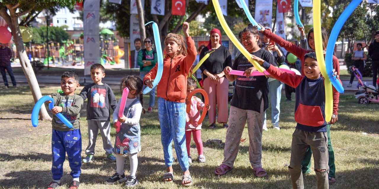 Mersin Büyükşehir Belediyesi’nin 3. Uluslararası Tarsus Festivali renkli etkinliklerle başladı