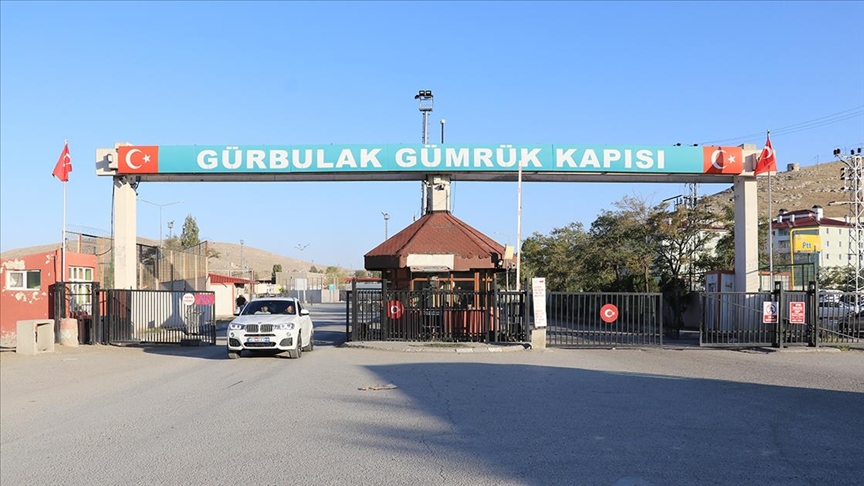 Gürbulak Sınır Kapısı'nda 5 kişi gözaltına alındı