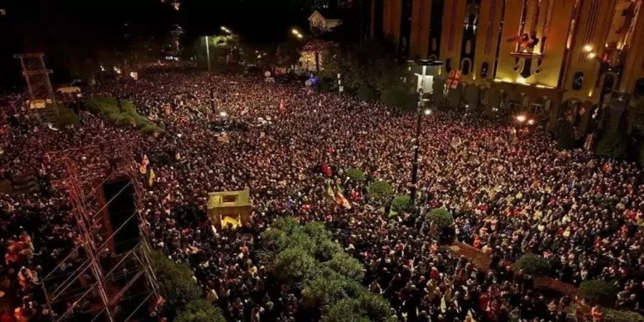 Gürcistan’da muhalefet seçim tekrarı istedi