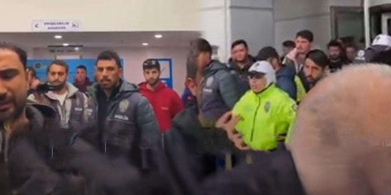 Seçilmiş meclis üyelerini polisler böyle dışarı attı. Esenyurt belediyesi polis çemberinde