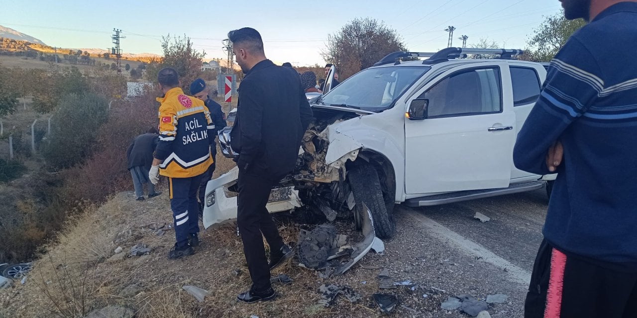 Adıyaman'da feci kaza: 11 yaralı