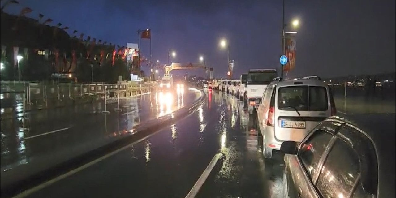 Zeytinburnu ve Üsküdar'da sağanak etkili oluyor