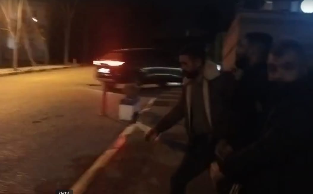 Husumetlisini pompalı tüfekle vurdu!