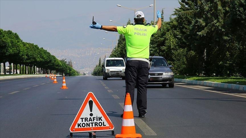 Trafik cezalarına yılbaşında büyük zam. Maaşlara da keşke böyle zam yapılsa