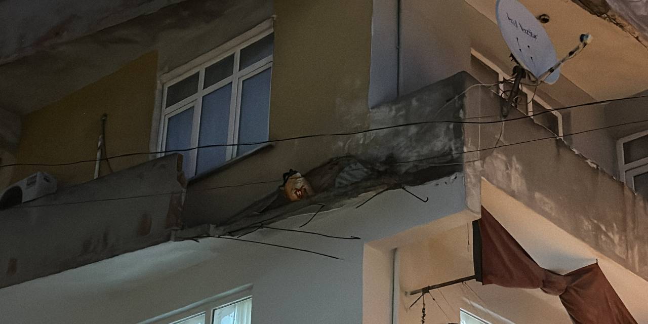 Balkon duvarı çöktü. Ölümden saniyelerle kurtuldu