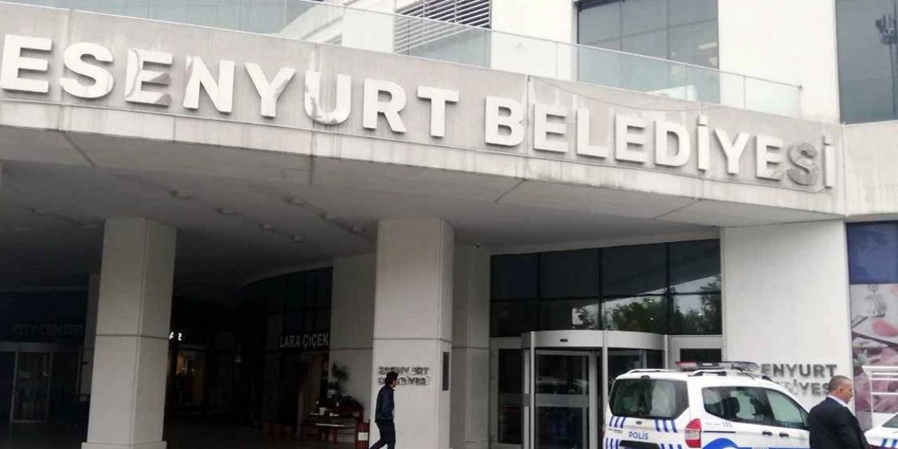Esenyurt Belediyesi'nde 3 kişi daha görevden alındı