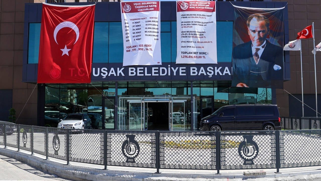 AKP'li belediyenin 70 milyon lirayı amaç dışı kullandığı ortaya çıktı