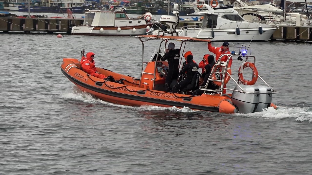 Şile'de balıkçı teknesi battı. 'Pehlivan' lakaplı bir balıkçı kayıp