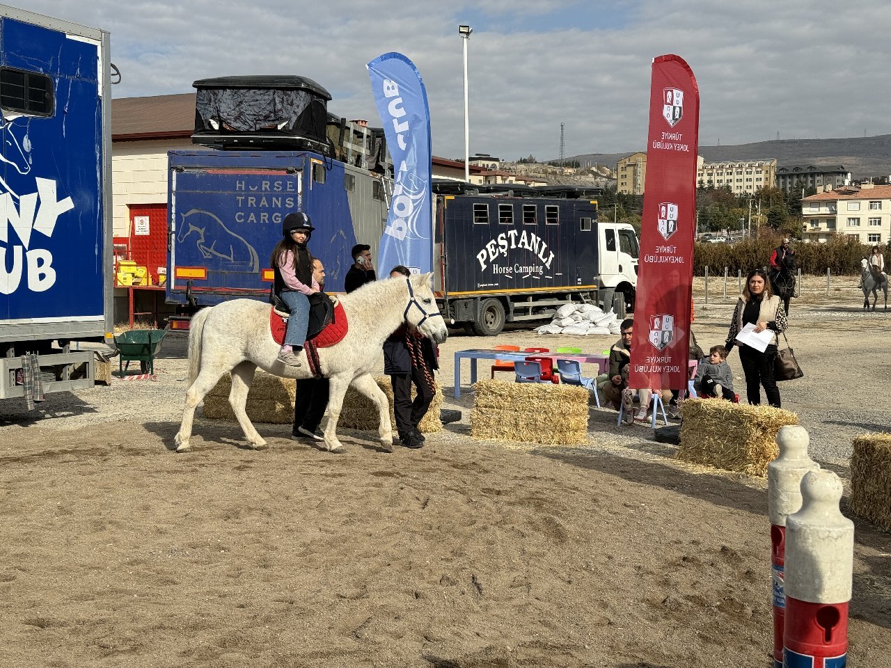 Nevşehir'de ilk defa düzenlenen "At Festivali" başladı