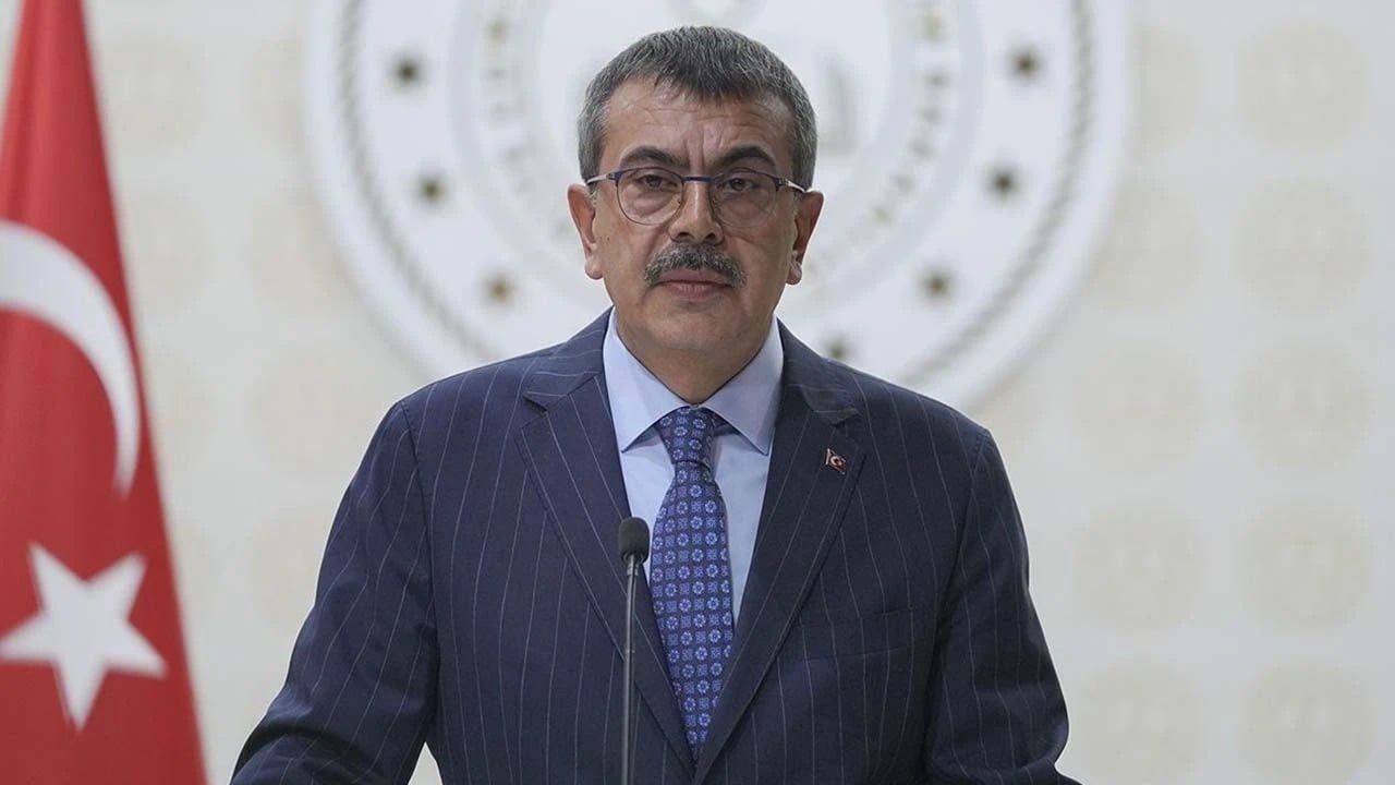 CHP'li isimlerden Bakan Tekin'in laiklik açıklamasına tepkiler: Yalan konuşmayı bırak