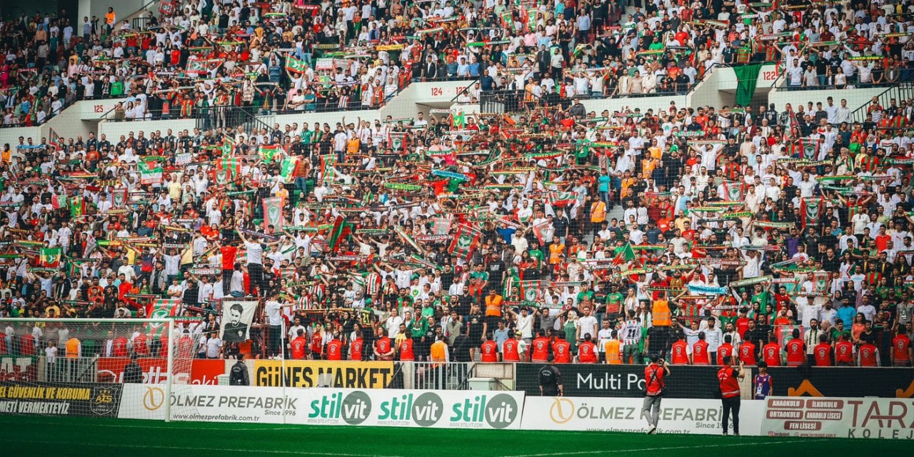 4 farklı ilde oynayan Amedspor seyirci rekoru kırdı