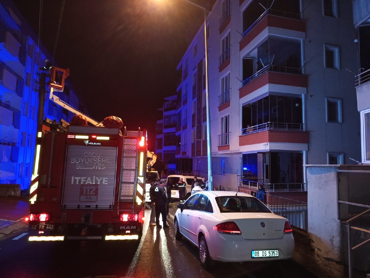 Ordu'da yangından aynı aileden 5 kişi dumandan etkilendi