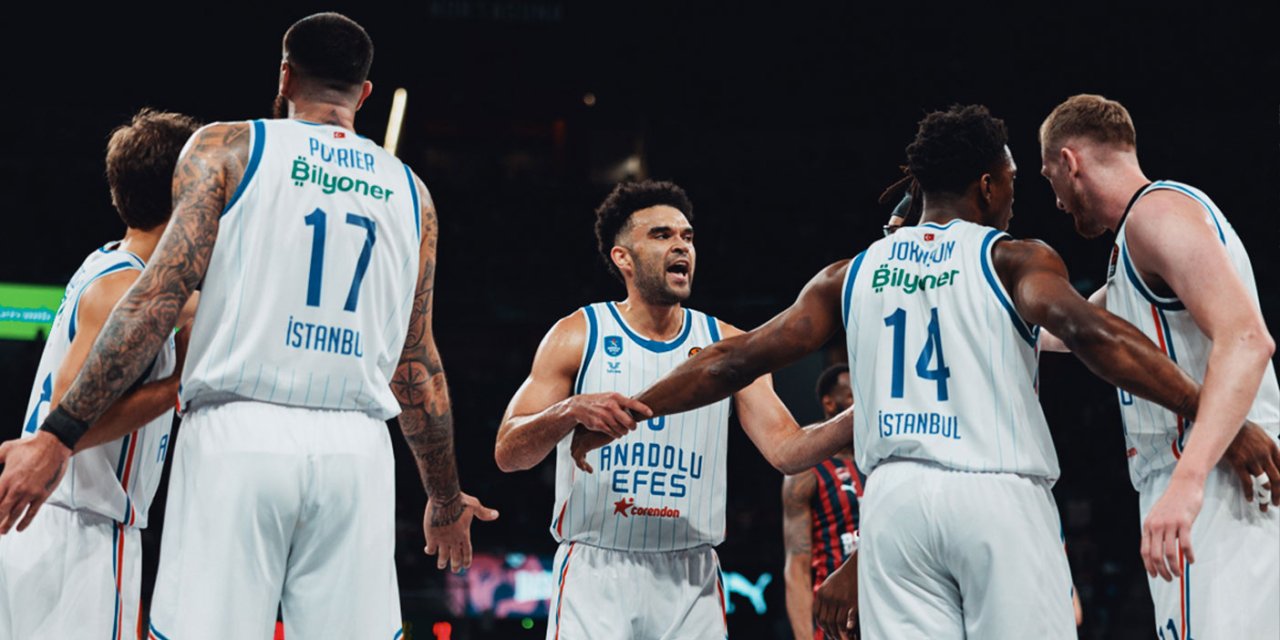 Anadolu Efes'te Yılmaz gitti Dayı geldi