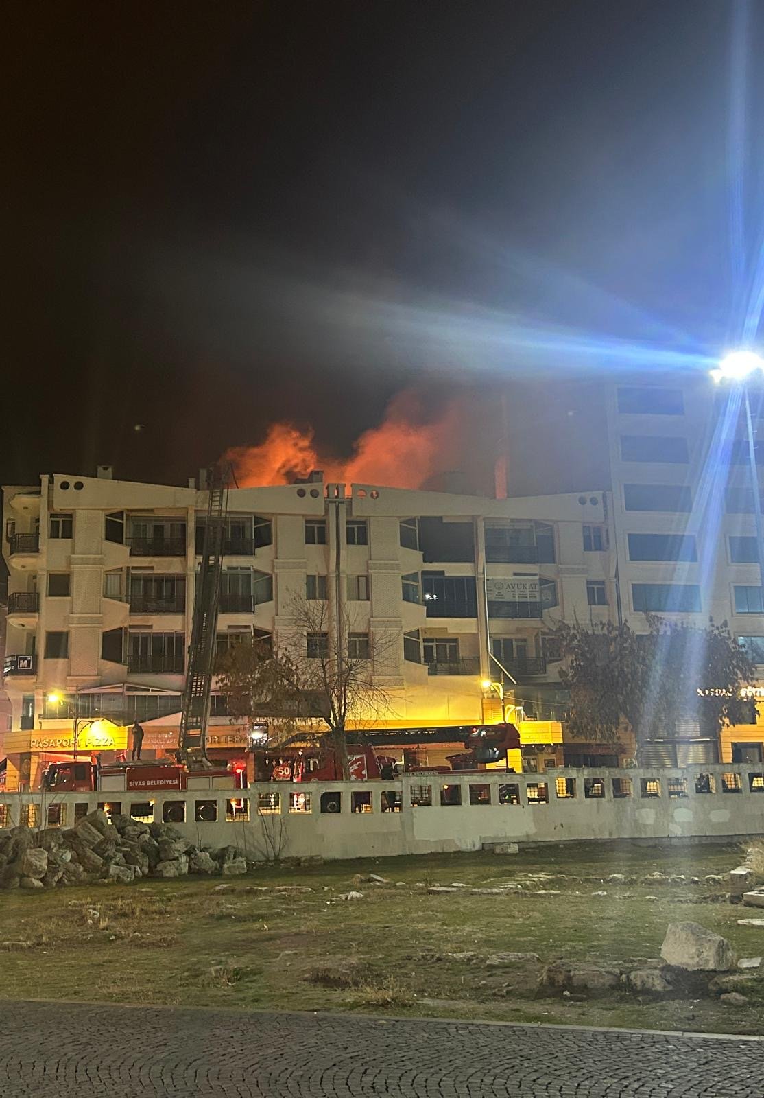 Sivas'taki dershane yangınında bir öğretmen hayatını kaybetti