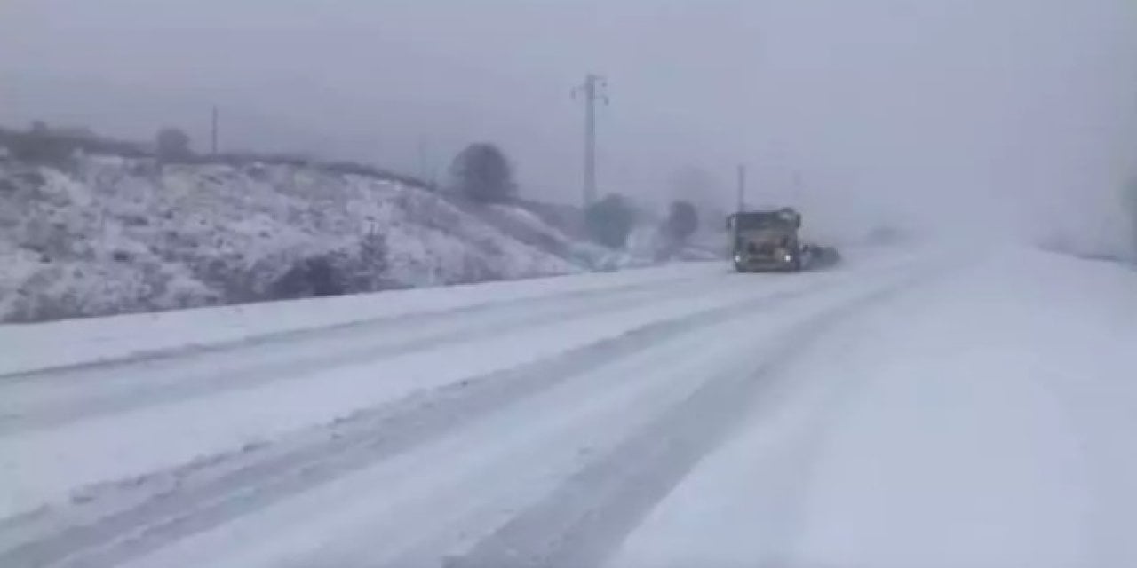 Erzincan-Sivas karayolu ulaşıma kapandı