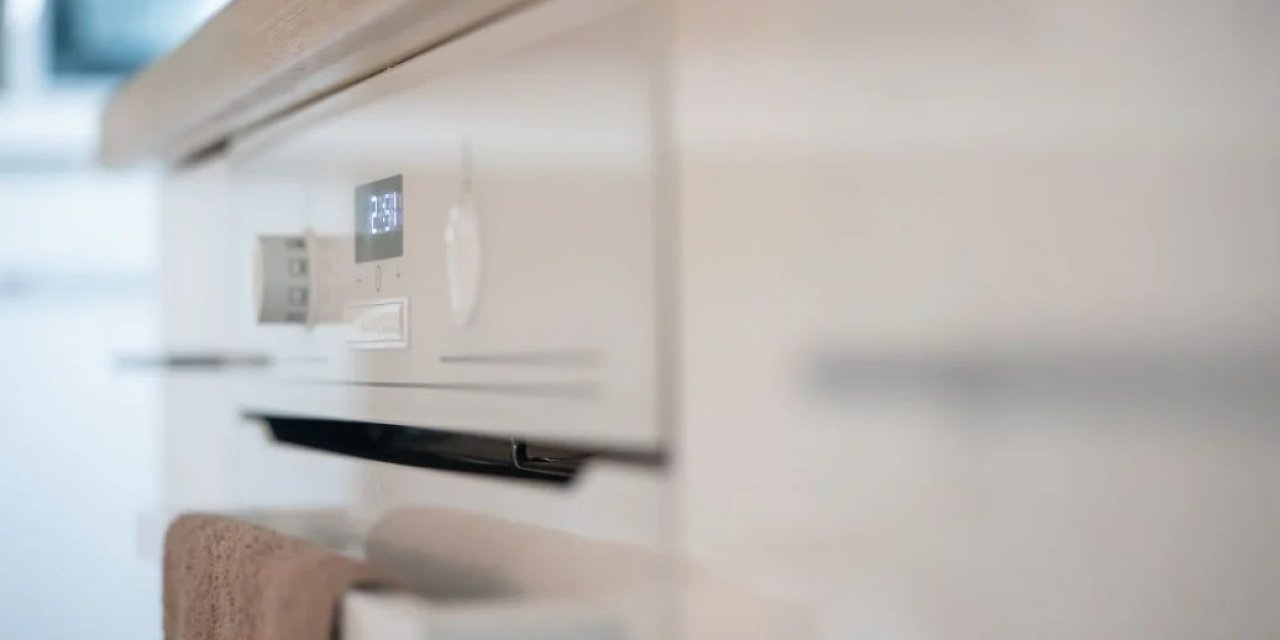 İşte bu yüzden fırın kapısına mutfak havlusu asmamalısınız