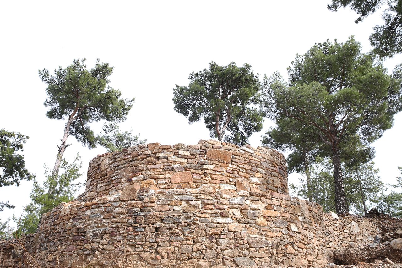 Asarcık Tepesi'ndeki kazılarda Selçuklu zamanlarından kalma yapılar bulundu
