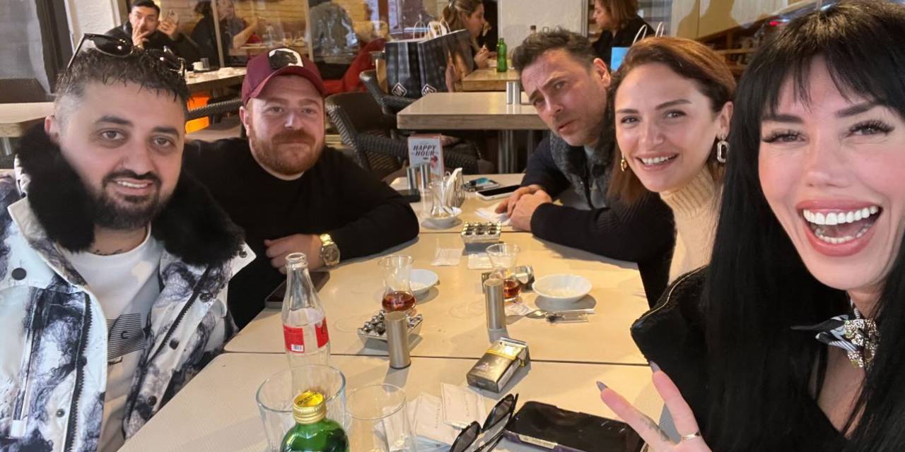 Bir dönemin efsane dizisiydi. 12 yıl sonra bir araya geldiler